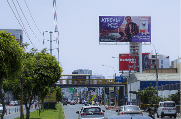 Panel publicitario en San Miguel