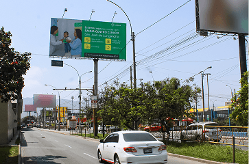 Panel publicitario en San Juan de Lurigancho
