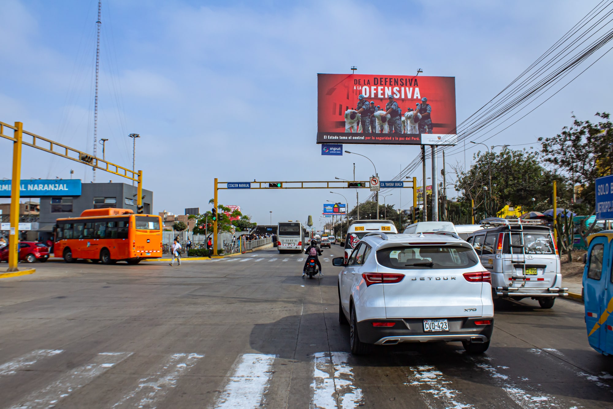 Panel publicitario en IND-008 A