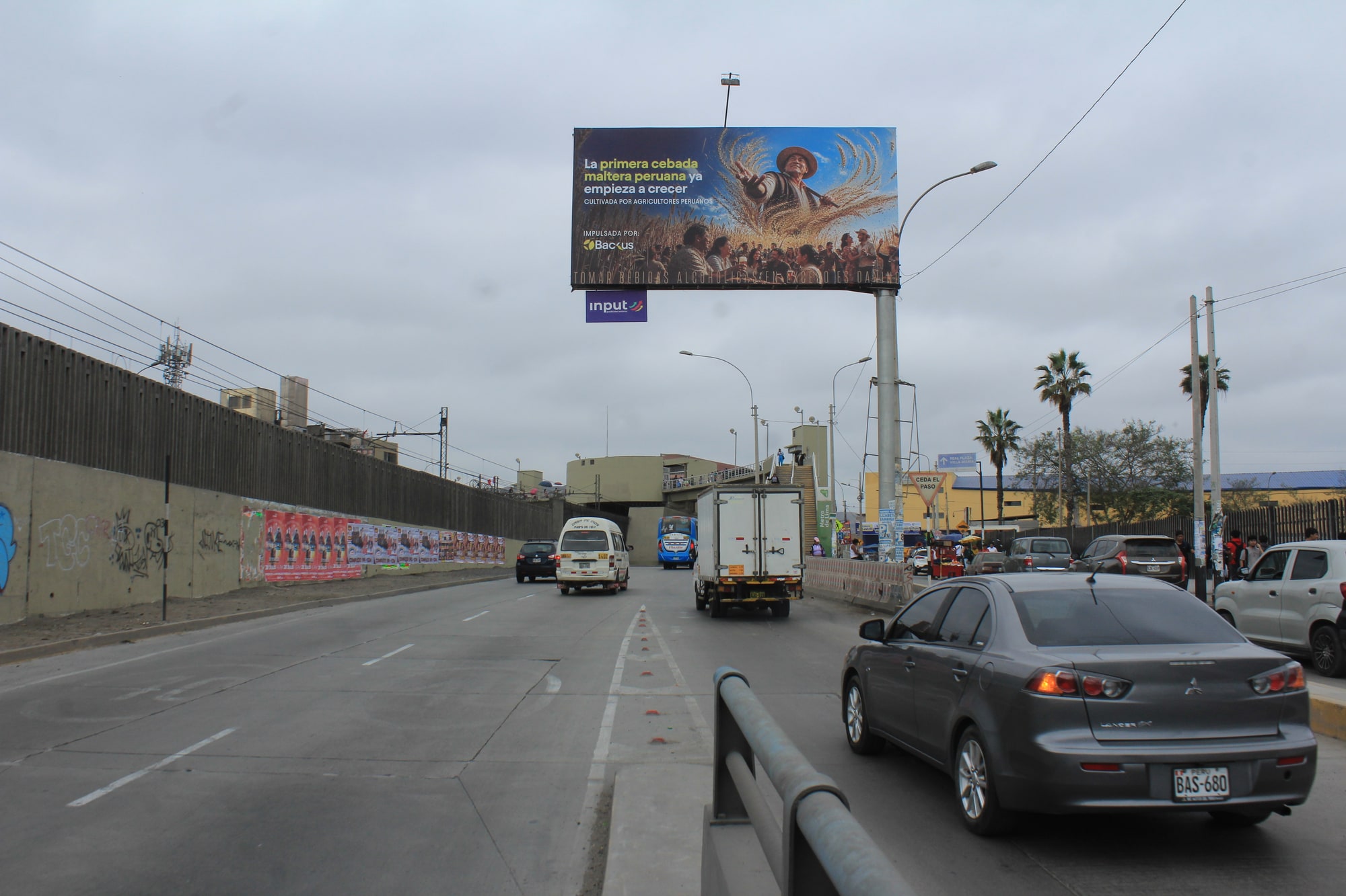 Panel publicitario en SJM-021 A