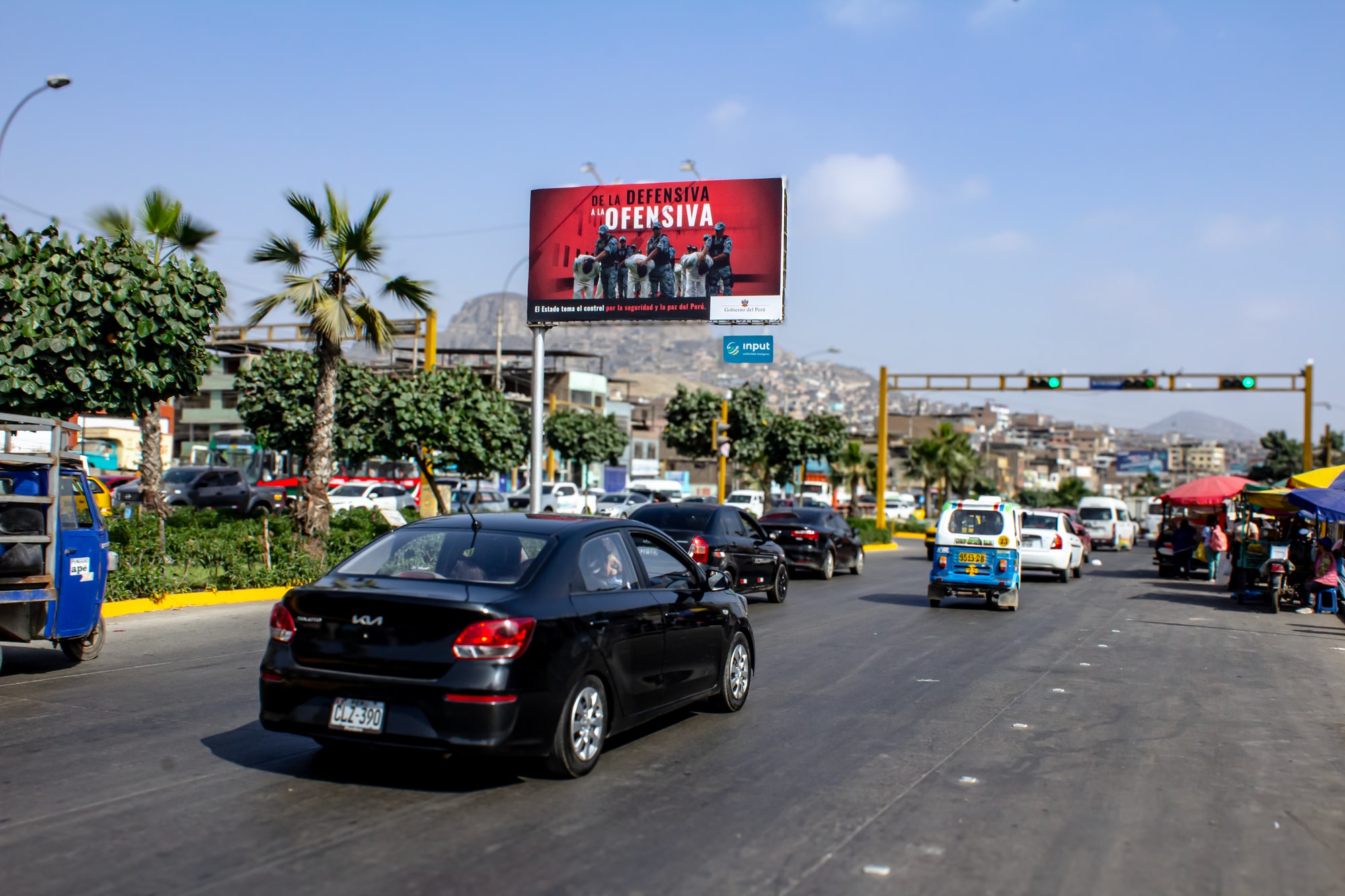 Panel publicitario en VMT-002 A