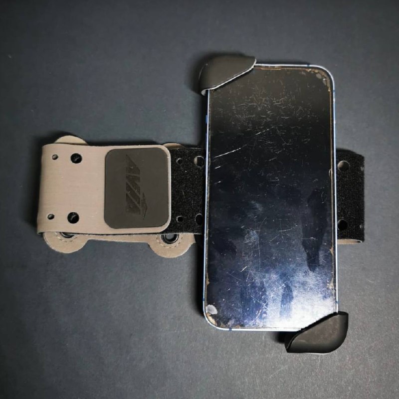 AVIA Brazalete Deportivo Universal p/ Smartphone/Media Player