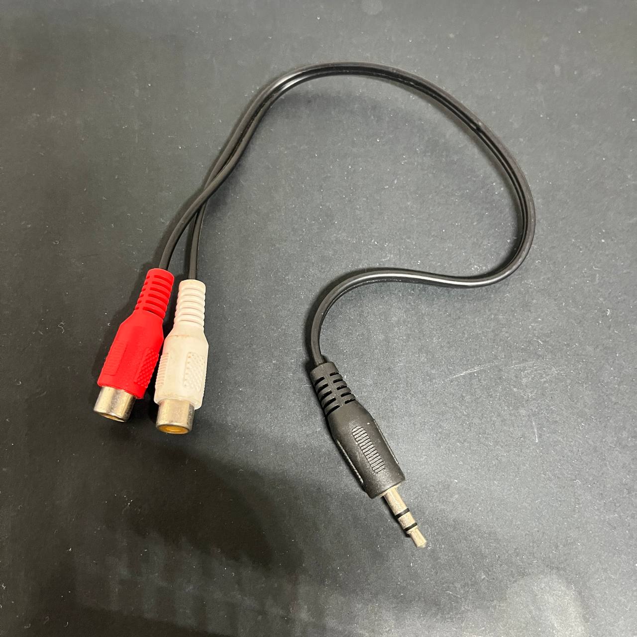 Cable Adaptador de Audio 3.5mm Macho a 2 RCA Hembra, Estéreo, PVC de alta resistencia