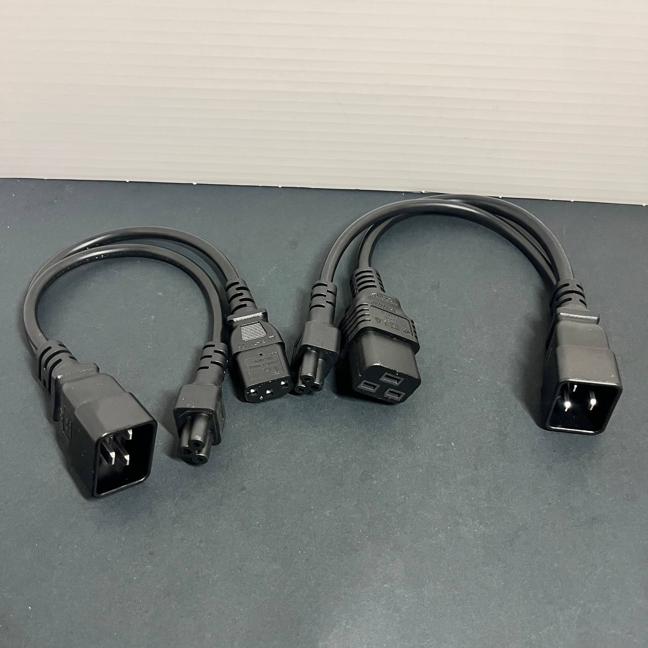 Cable Divisor de Energía C14 a Doble C13, 10A 250V, Adaptador de Alimentación para Servidor/PC