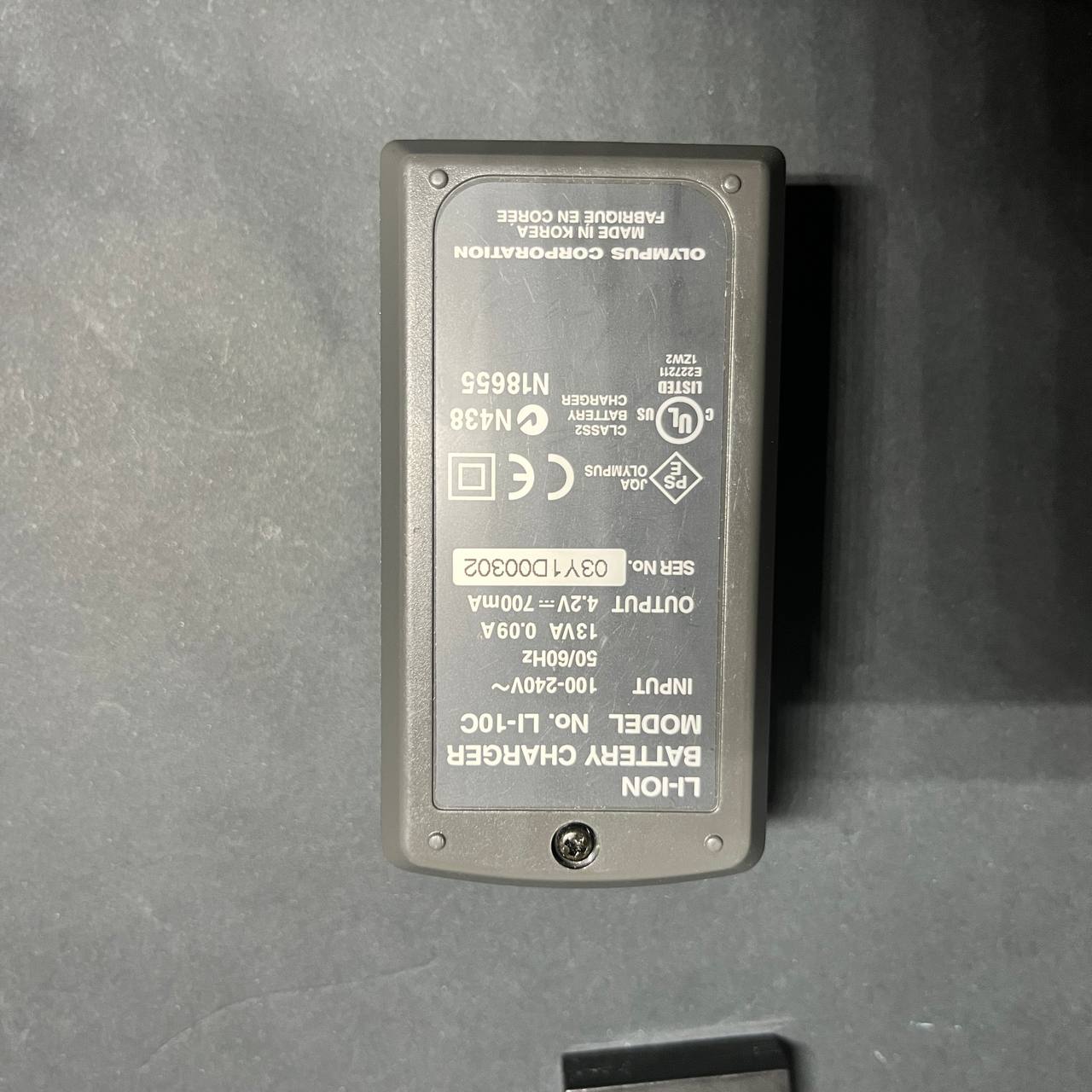 Cargador Original Olympus LI-10C + Batería LI-10B | Para Cámaras Camedia y Stylus