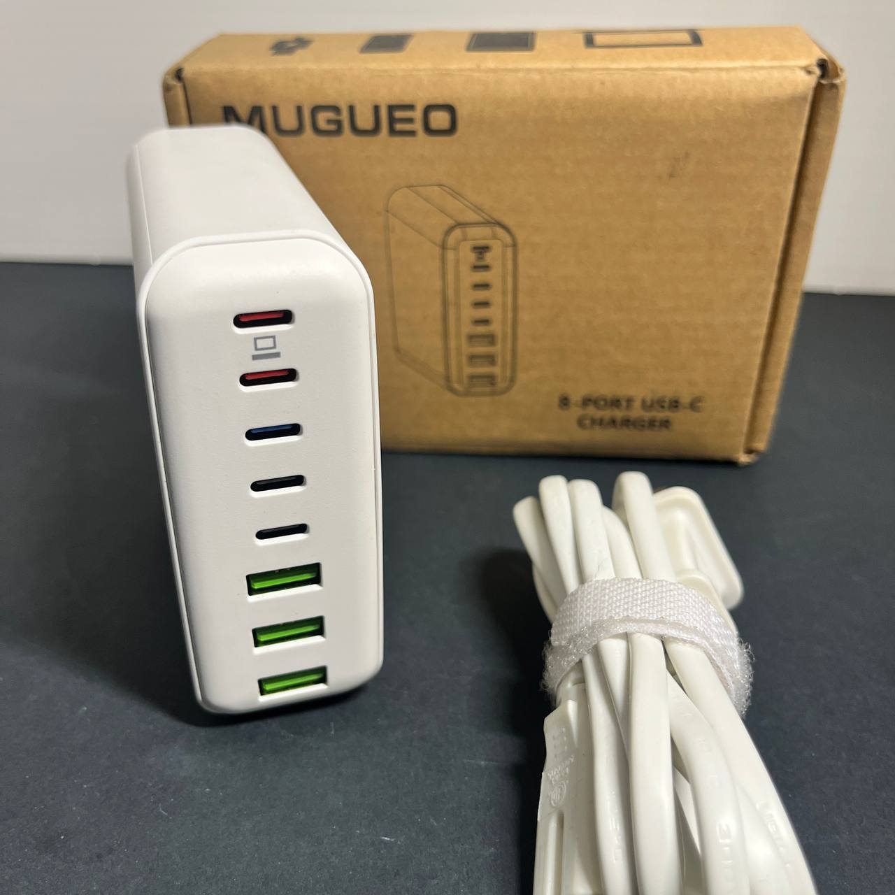 Hub Cargador MUGUEO de 8 Puertos (Carga Rápida PD 65W) | Para Laptops, iPhone y Samsung