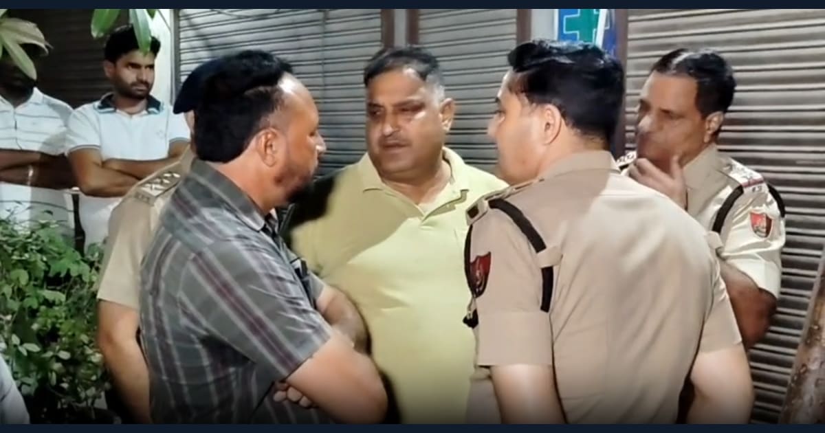 यमुनानगर में हाइड्रा ऑफिस पर गोलीबारी की घटनास्थल की तस्वीर