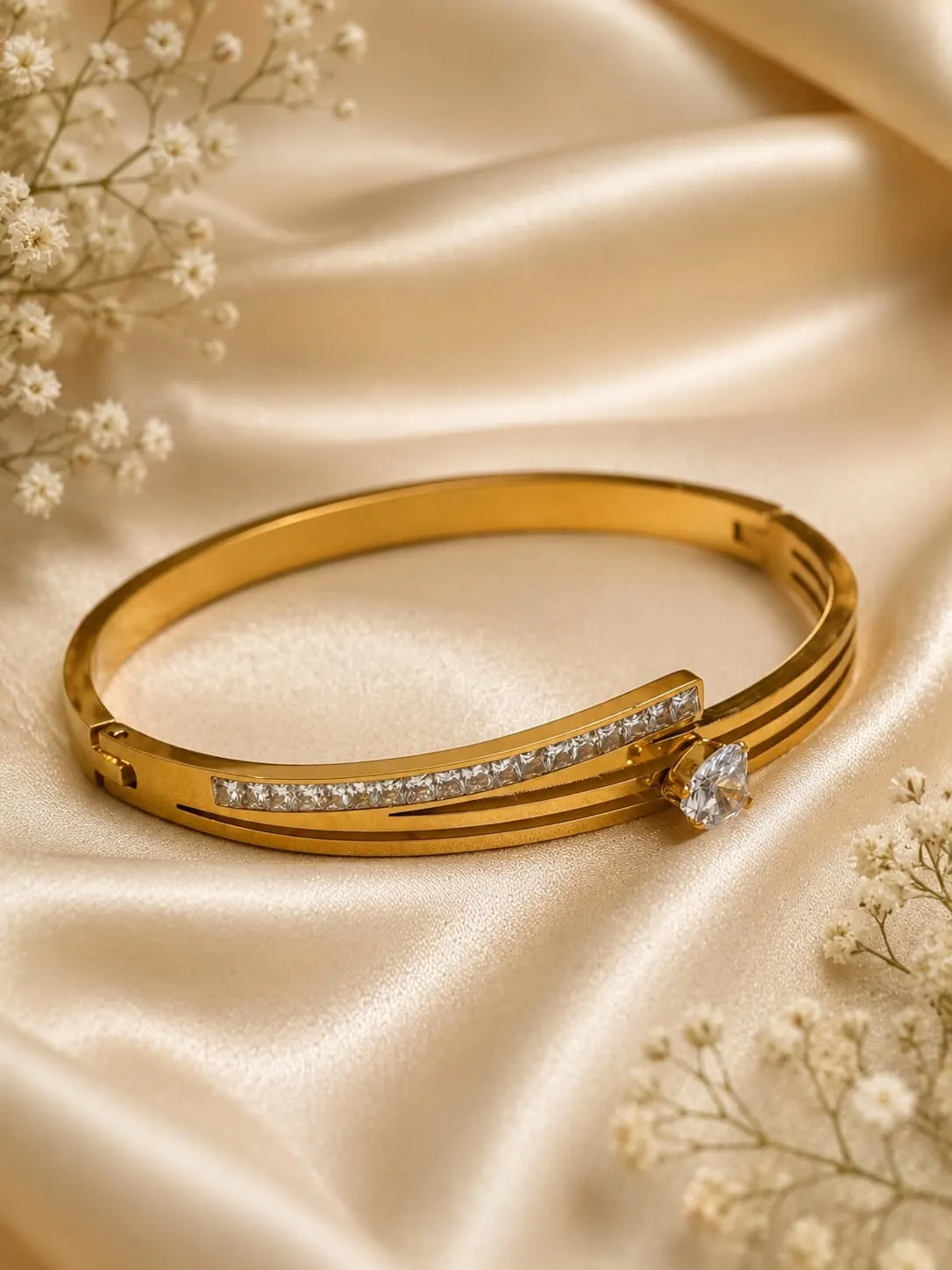 Stone Heart Bangle