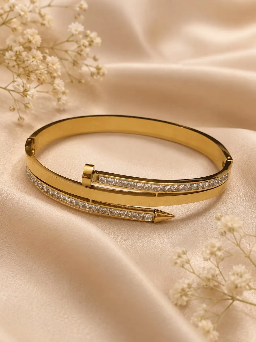 Nail Bangle
