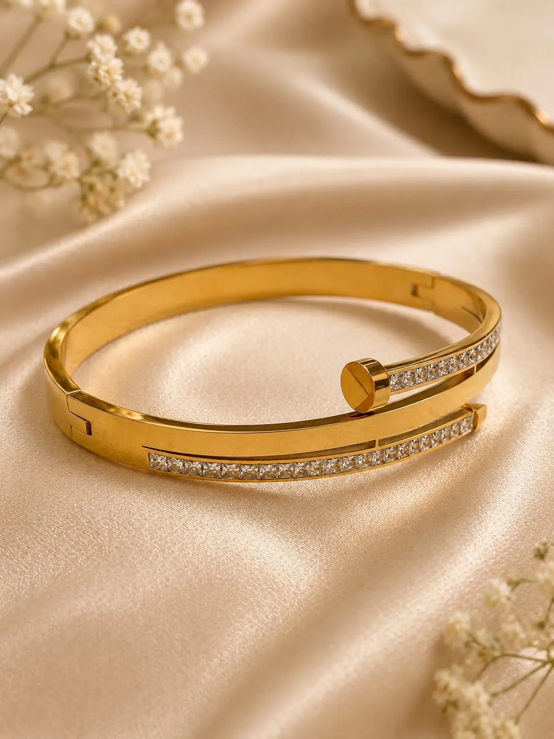 Nail Bangle