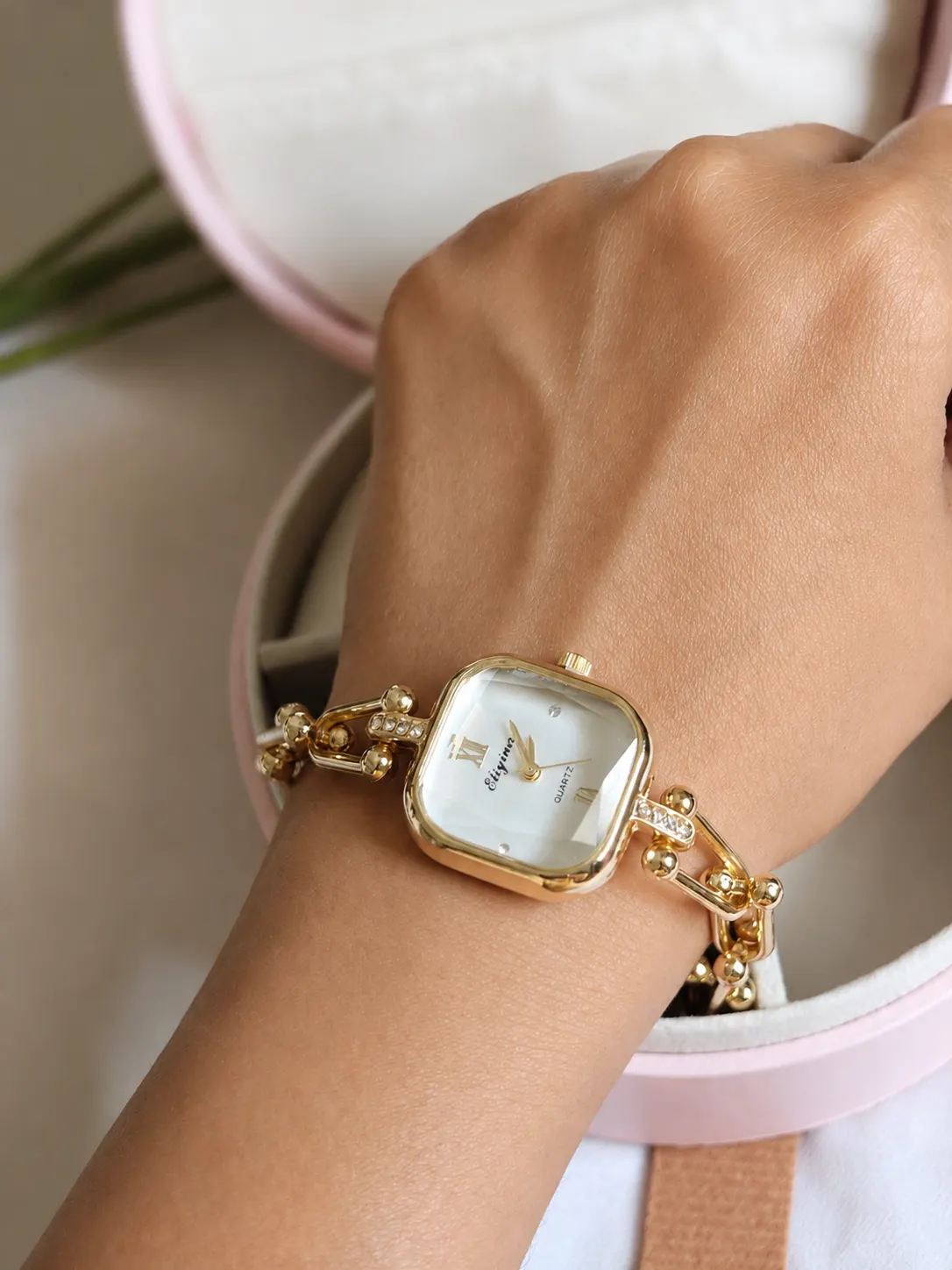 white Dial Bracelet watch