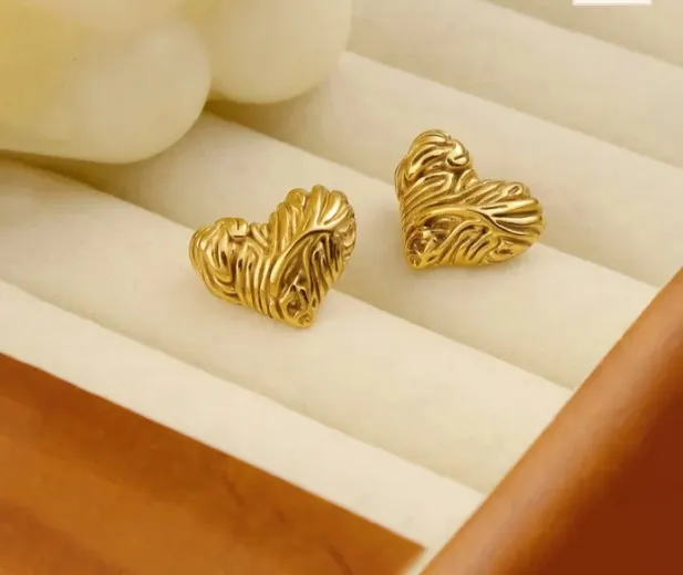 Themed heart stud Earrings