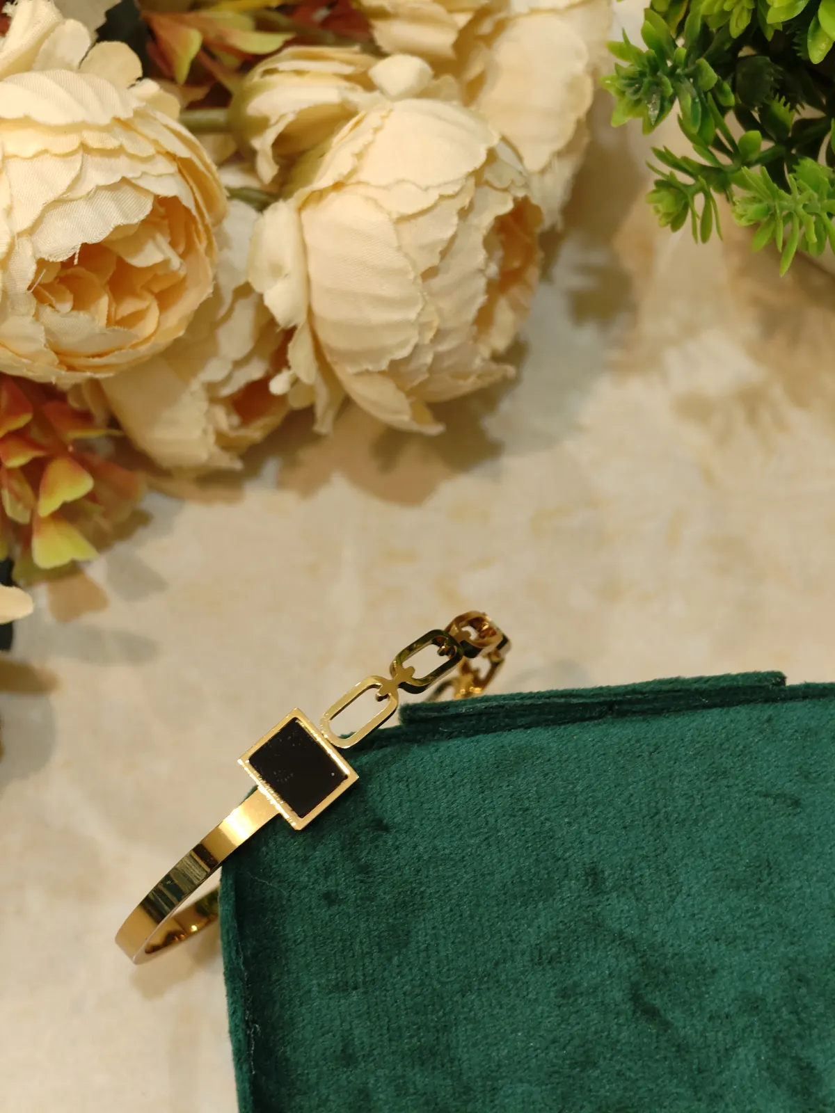 Gold Square Black Link Bangle