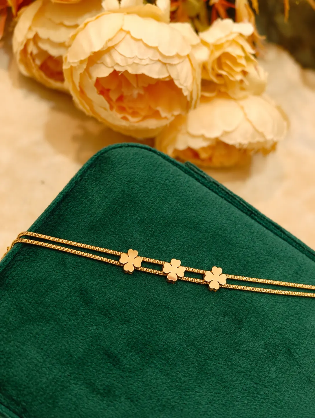 Floral double chain Bracelet