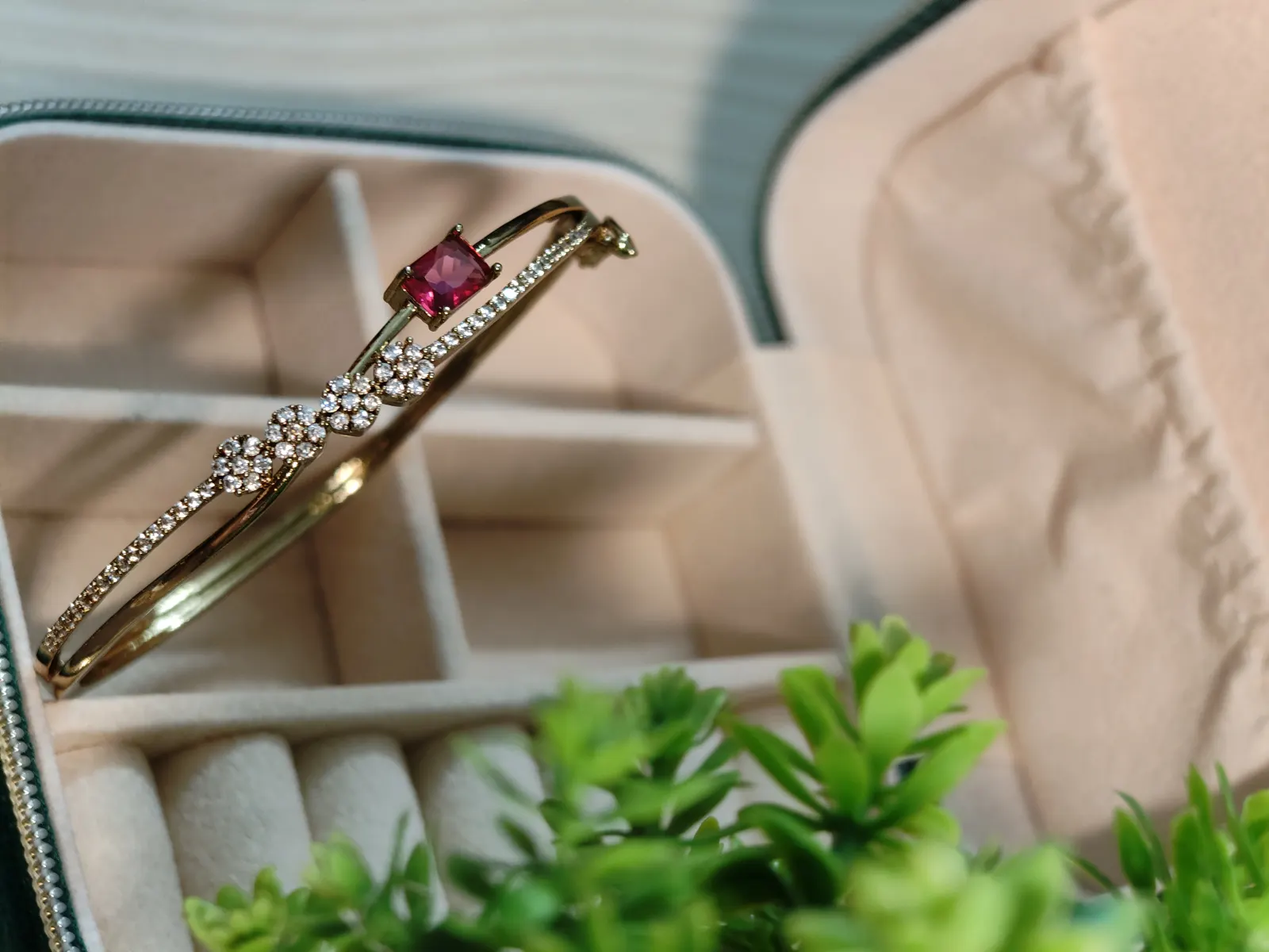 Pink AD Stoned floral Bangle