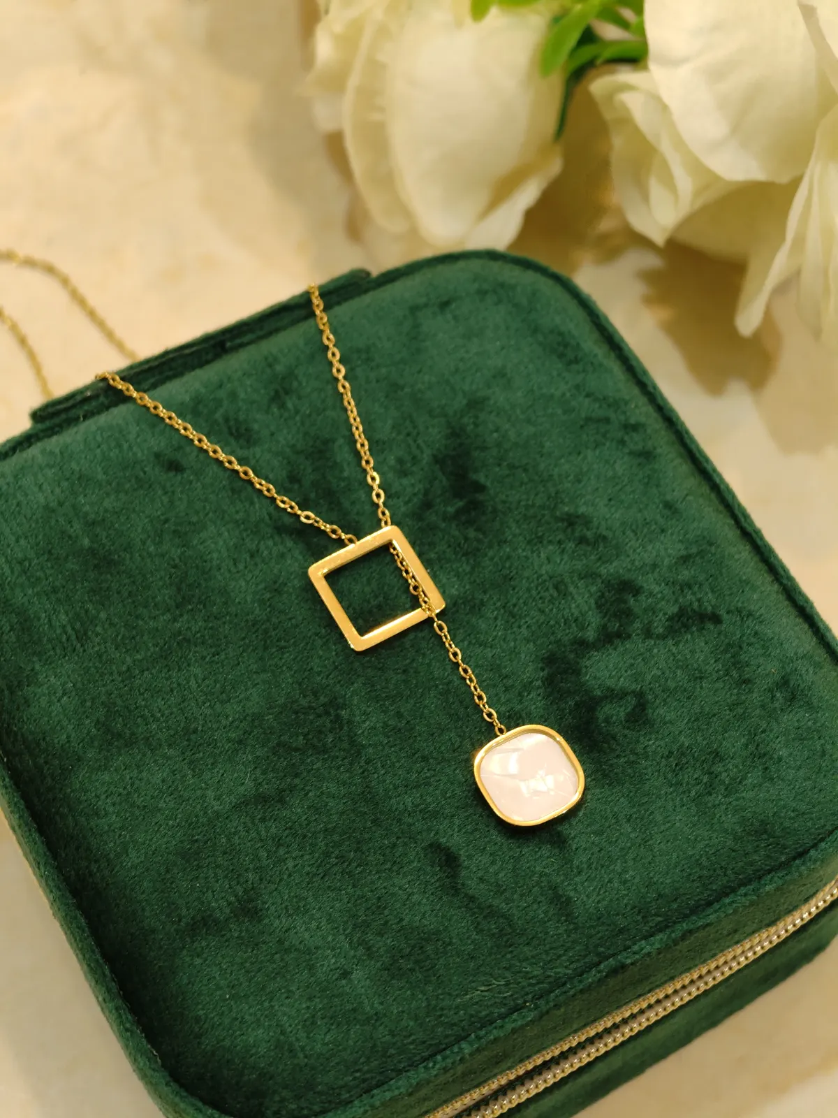 Luna Square Pearl Necklace