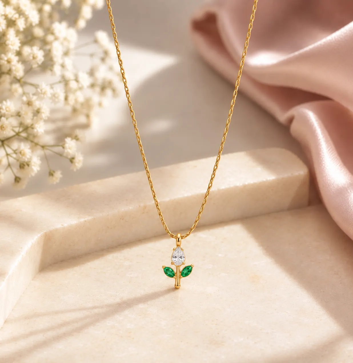 Mini Tulip Chain-white & green