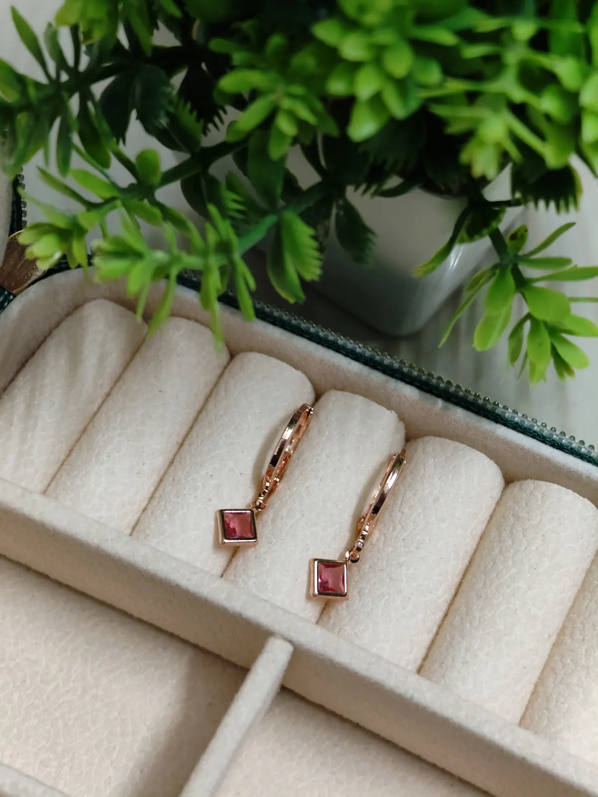 Rose gold pink Cubic zirconia