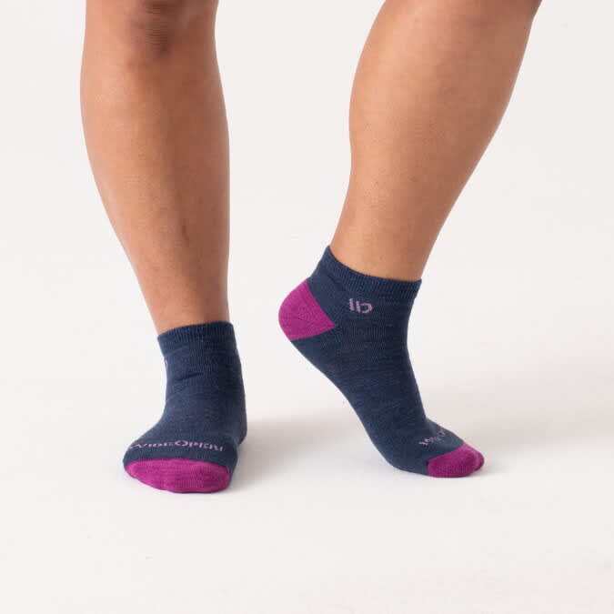 WIDE OPEN-Solid Midweight No Show Sock - Women's