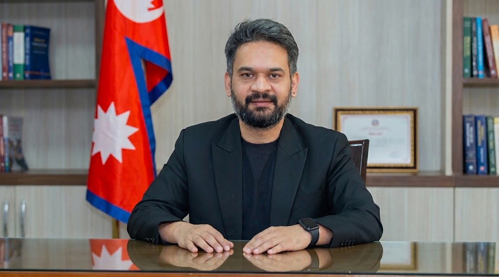 अमेरिका भ्रमणमा जाँदै प्रधानमन्त्री शाह, यसपटक विमानस्थलमा औपचारिक बिदाइ नहुने 1