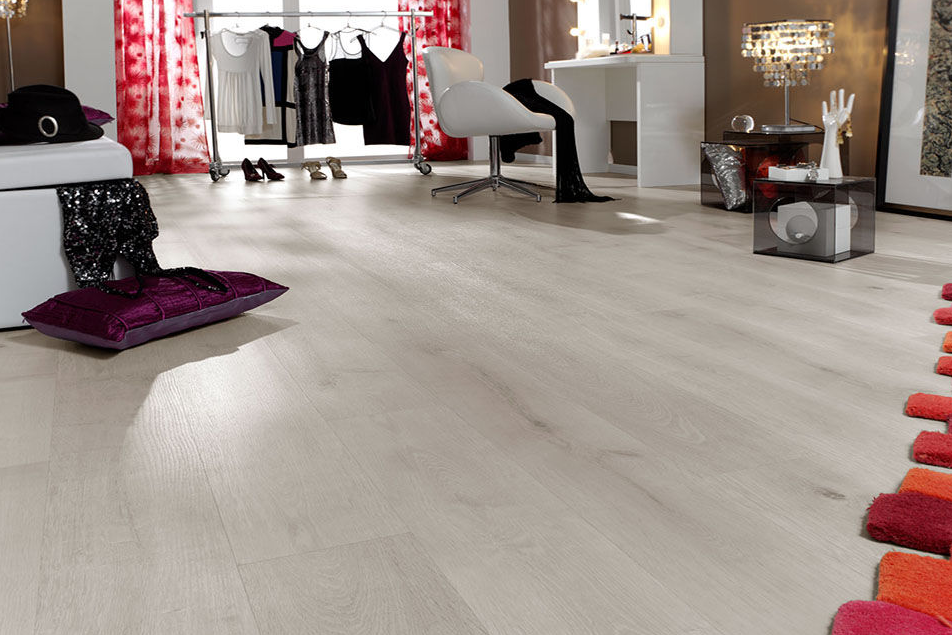 Light Oak Laminate Flooring For Clever Interiors Wood And Beyond Blog Light Oak Laminate Flooring