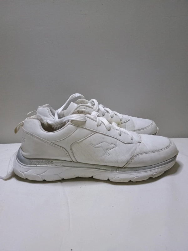 KangaROOS Retro Athletic Walking Shoes "White"