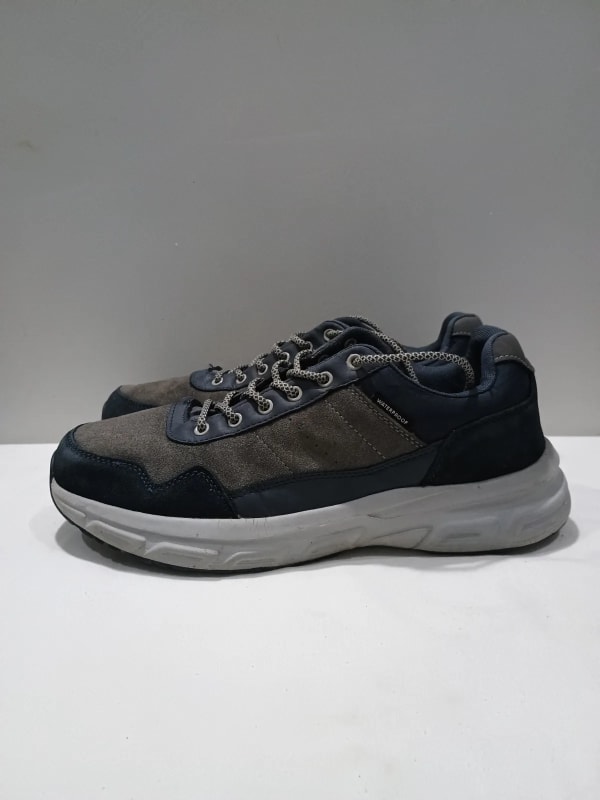 Crane Waterproof Sneaker