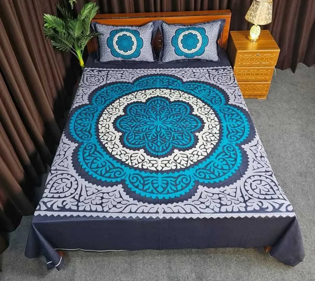 Luxury King size Bed Sheet with Matching Pillow covers