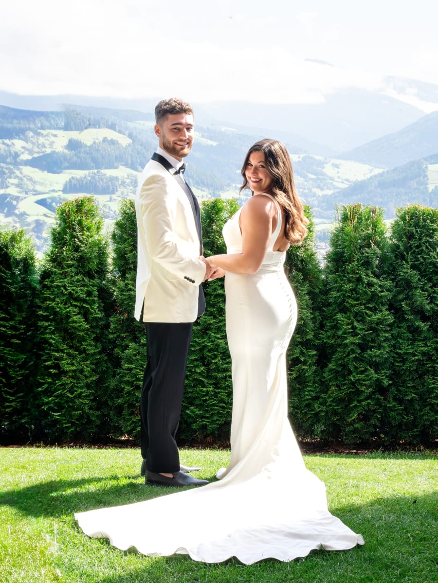 Taylor & Tyler — first look, frame 92
