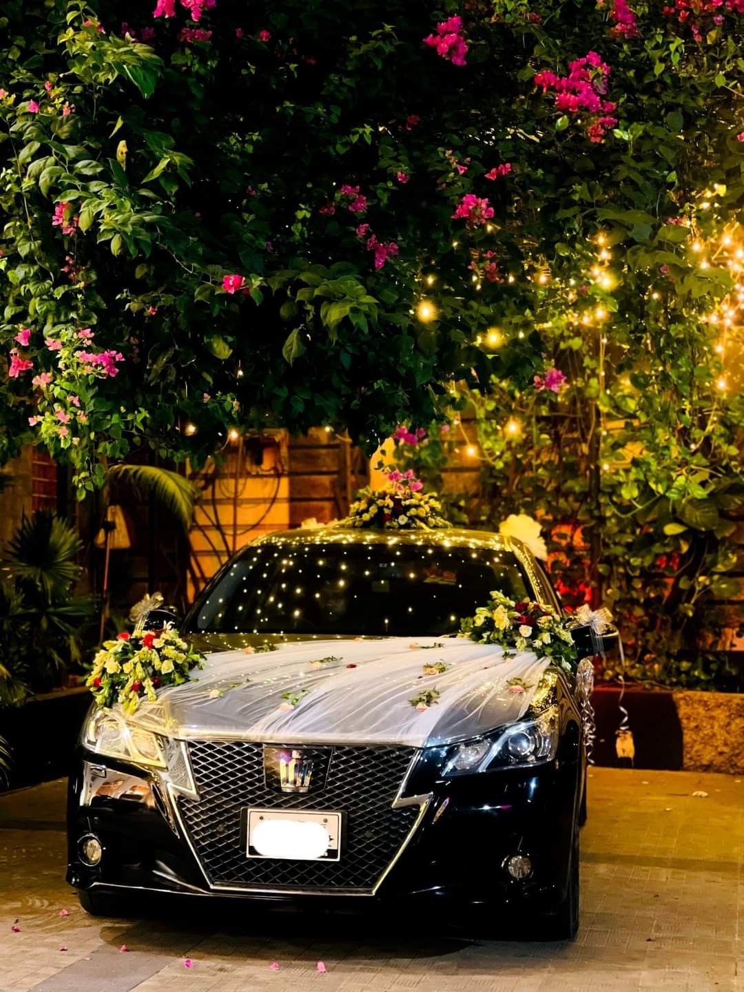 Classic Wedding Car Decor