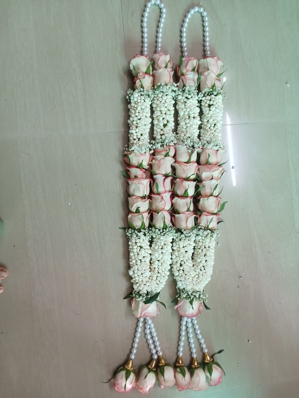 Elegant Pearl & Rose Maala