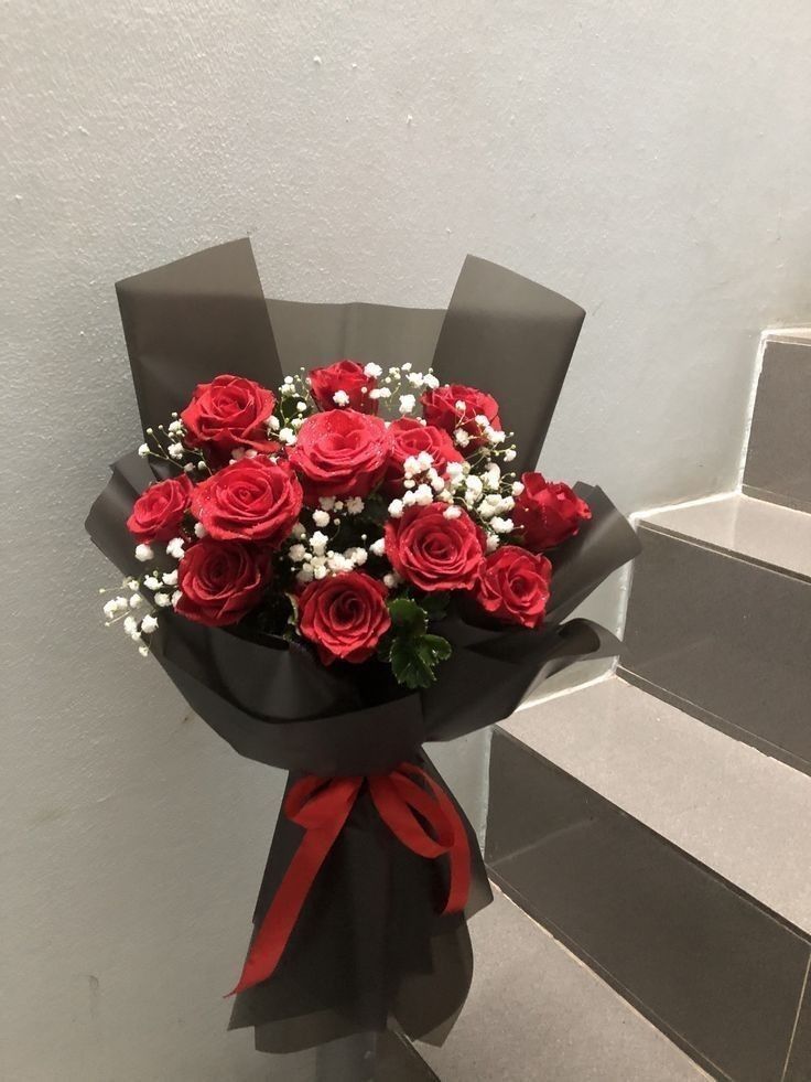Elegant Lily & Rose Bouquet