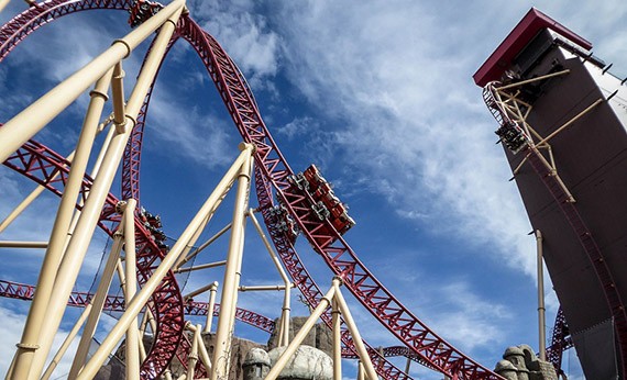 Roller Coaster Cannibal Lagoon Park di Amerika Serikat