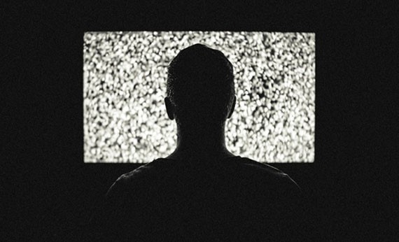 Kebiasaan buruk menonton televisi