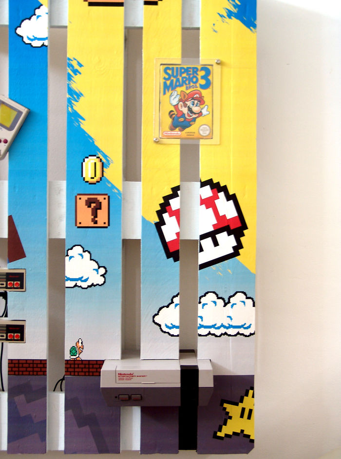 Hiasan dinding dari pallet tema Super Mario