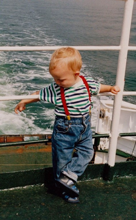Foto bayi di kapal pesiar
