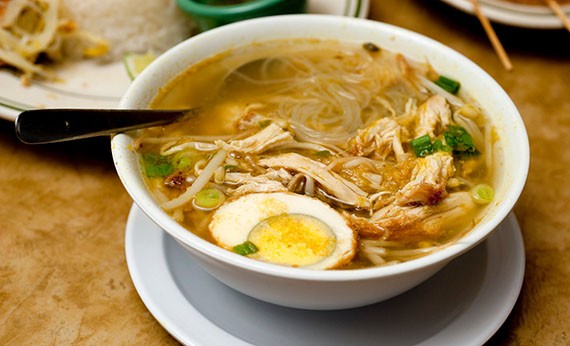 Makanan Soto Khas Indonesia