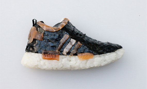 Sushi bentuk Adidas NMD