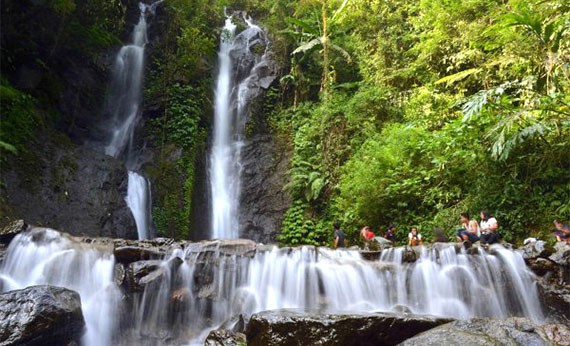 Curug Tujuh Cilember di Bogor