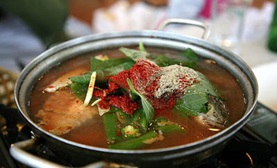 Maeuntang Sup Ikan Pedas Khas Korea