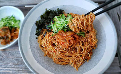 Bibim Guksu Makanan Korea Selatan