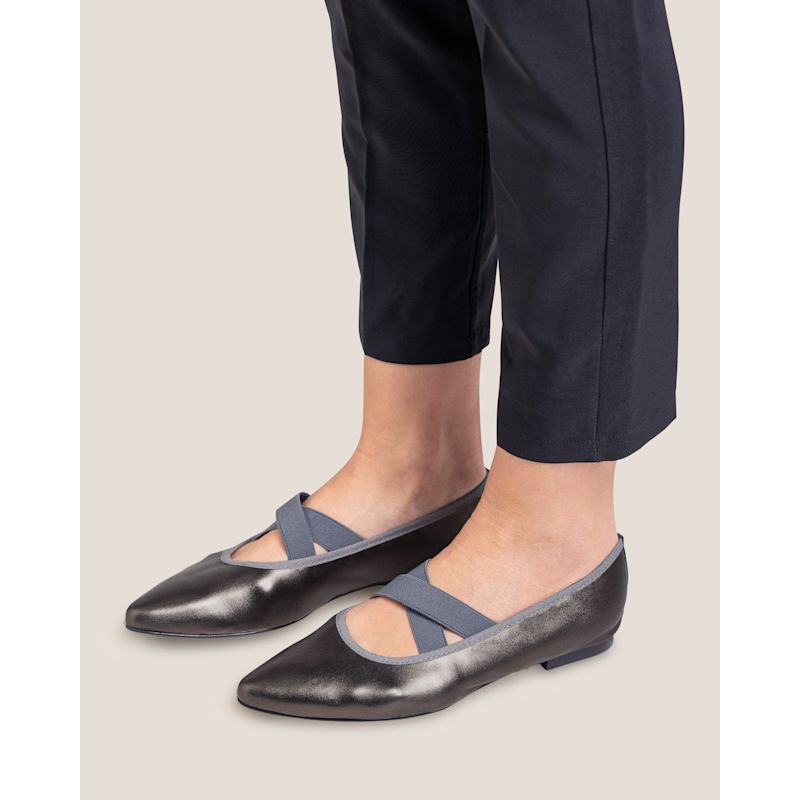 Andar Con Tula Ballerina Flats In Graphite Grey | Dolores Promesas ...