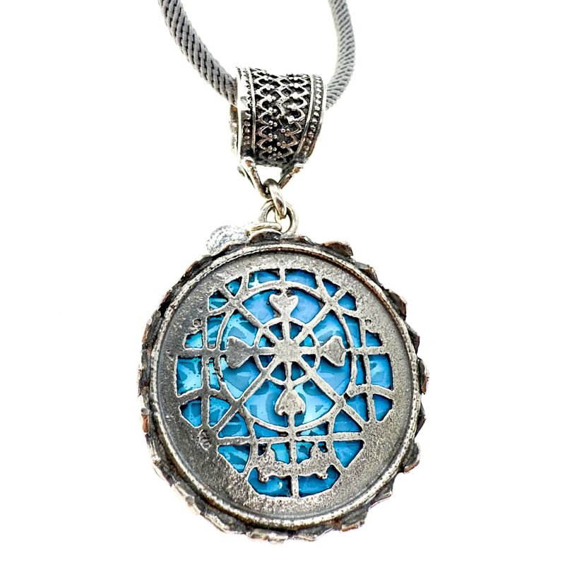 Blue Mirrored Pendant Necklace | Gem Kingdom | Wolf & Badger