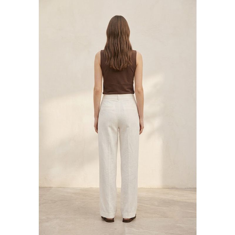 Contoured Drape Sleeveless Top | Conquista | Wolf & Badger