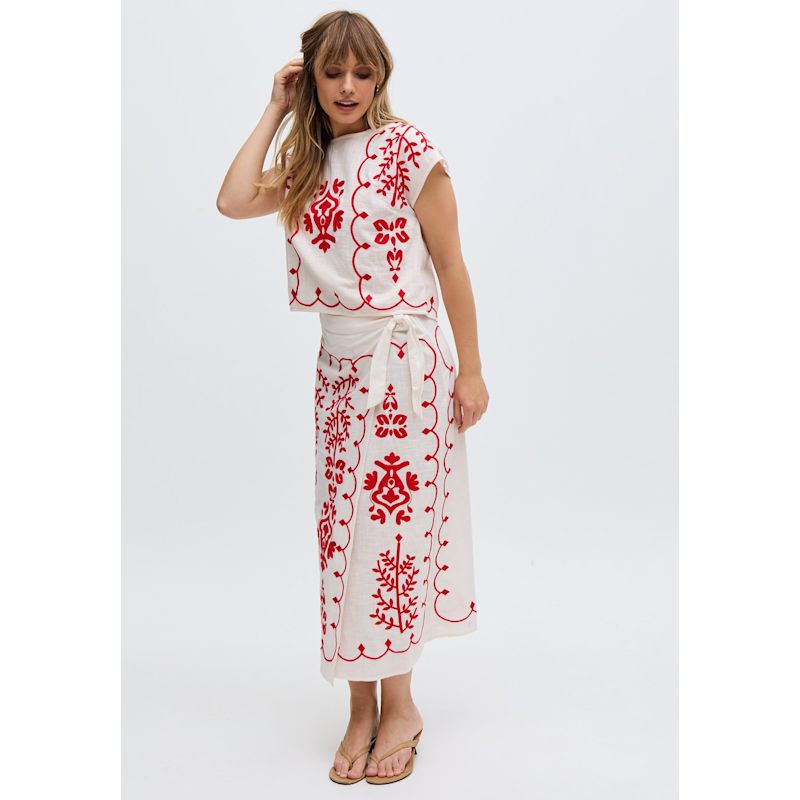 Fraya Cross Hatch Embroidered Crop Top In White | RAFFYA | Wolf & Badger