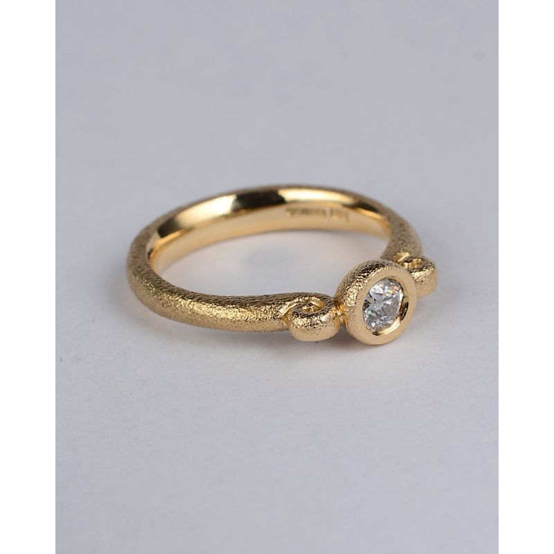 Old-Cut Vintage Diamond & Genuine Fairtrade Eighteen Carat Gold ...
