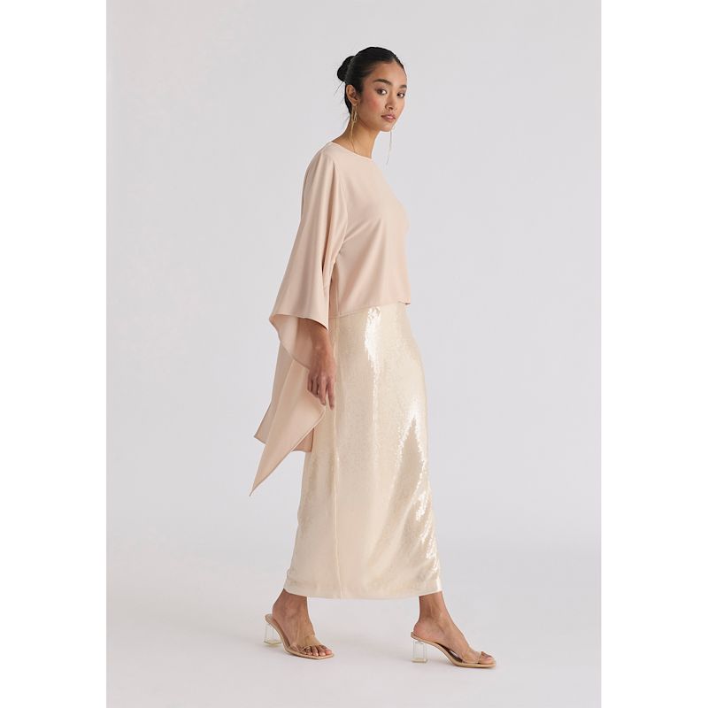 Round Neck Cape Top In Cream | PAISIE | Wolf & Badger