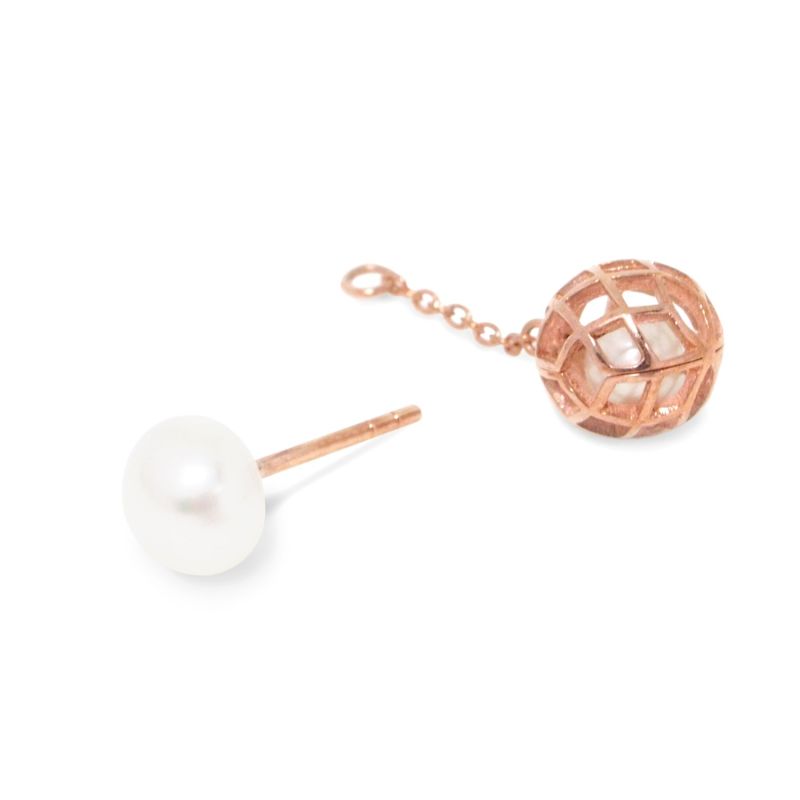 Small Signature Down Earring Rose Gold image