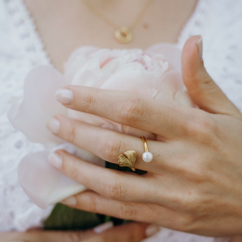 18K Gold Vermeil Ginkgo And Pearl Ring image