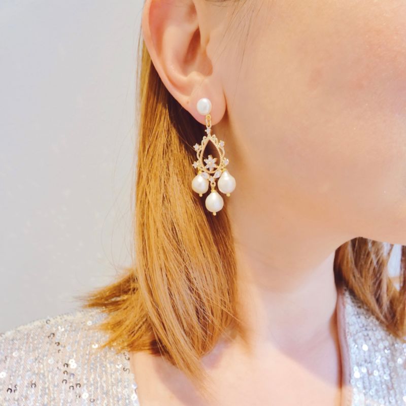 Alice Chandelier Pearl Earrings image